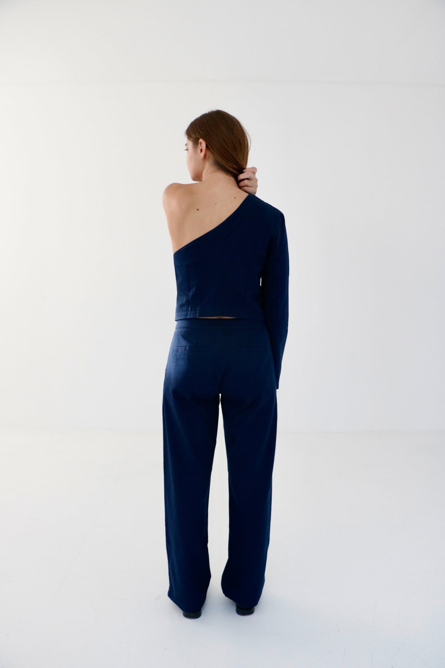 NOTT STUDIOS one shoulder top